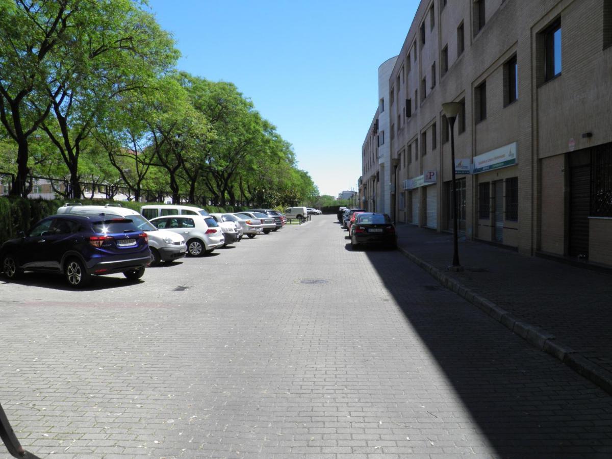 Apartamento Fibes-Congresos Parking Gratis Sevilla Buitenkant foto